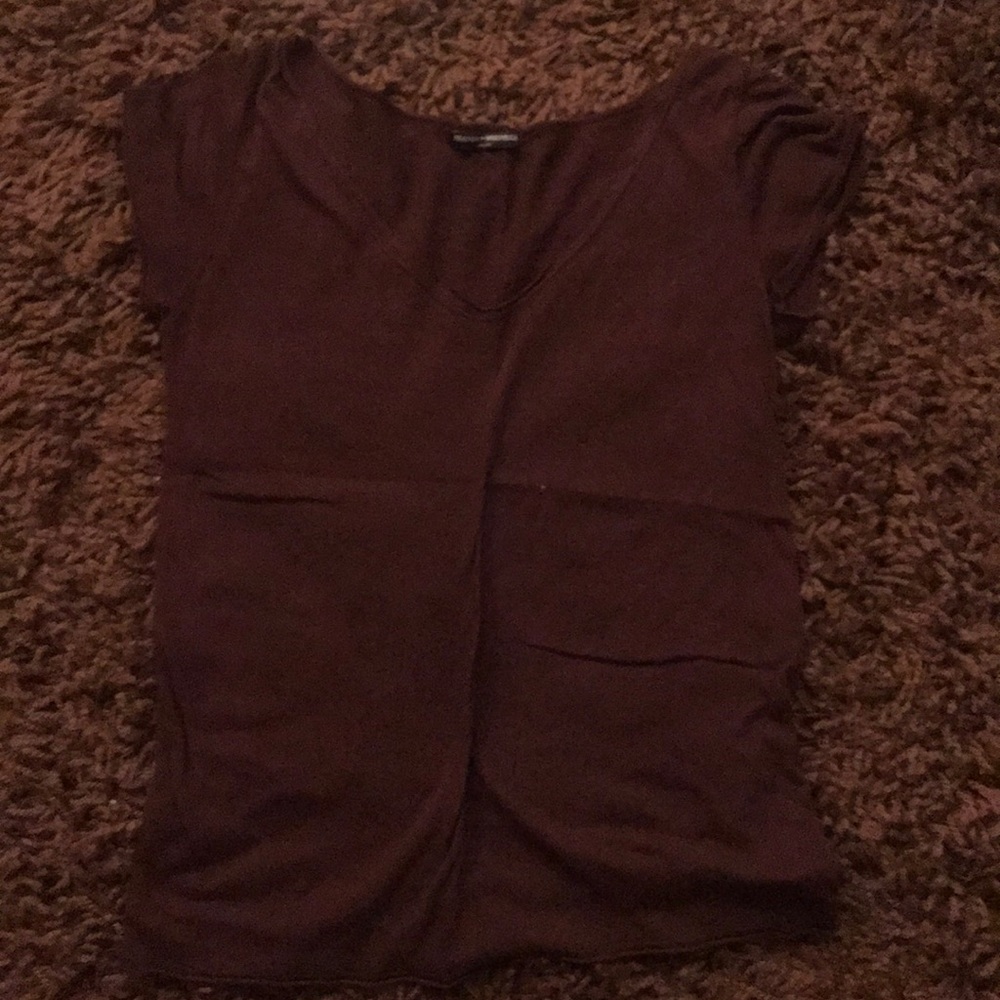 brandy melville maroon tee